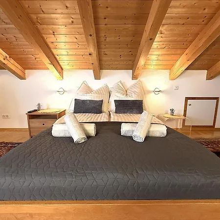 Alpenblick Vor Den Toren Salzburgs Netflix Mace * بيدينغ